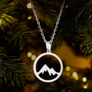 Woman Mountain Necklace - Camping - To My Best Friend - Thank You For Bringing Out The Best In Me - Ukgnnk33001