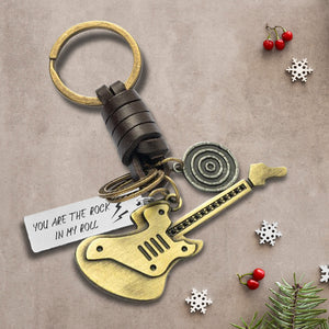 Vintage Guitar Bass Keychain - To My Rockin' Man - You Are The Beat In My Heart - Ukgkzr26002