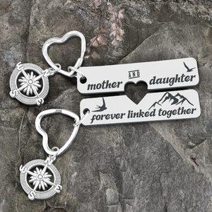 Compass Heart Couple Keychains - Hiking - To My Mum - You Are There To Guide Me - Ukgkdq19003
